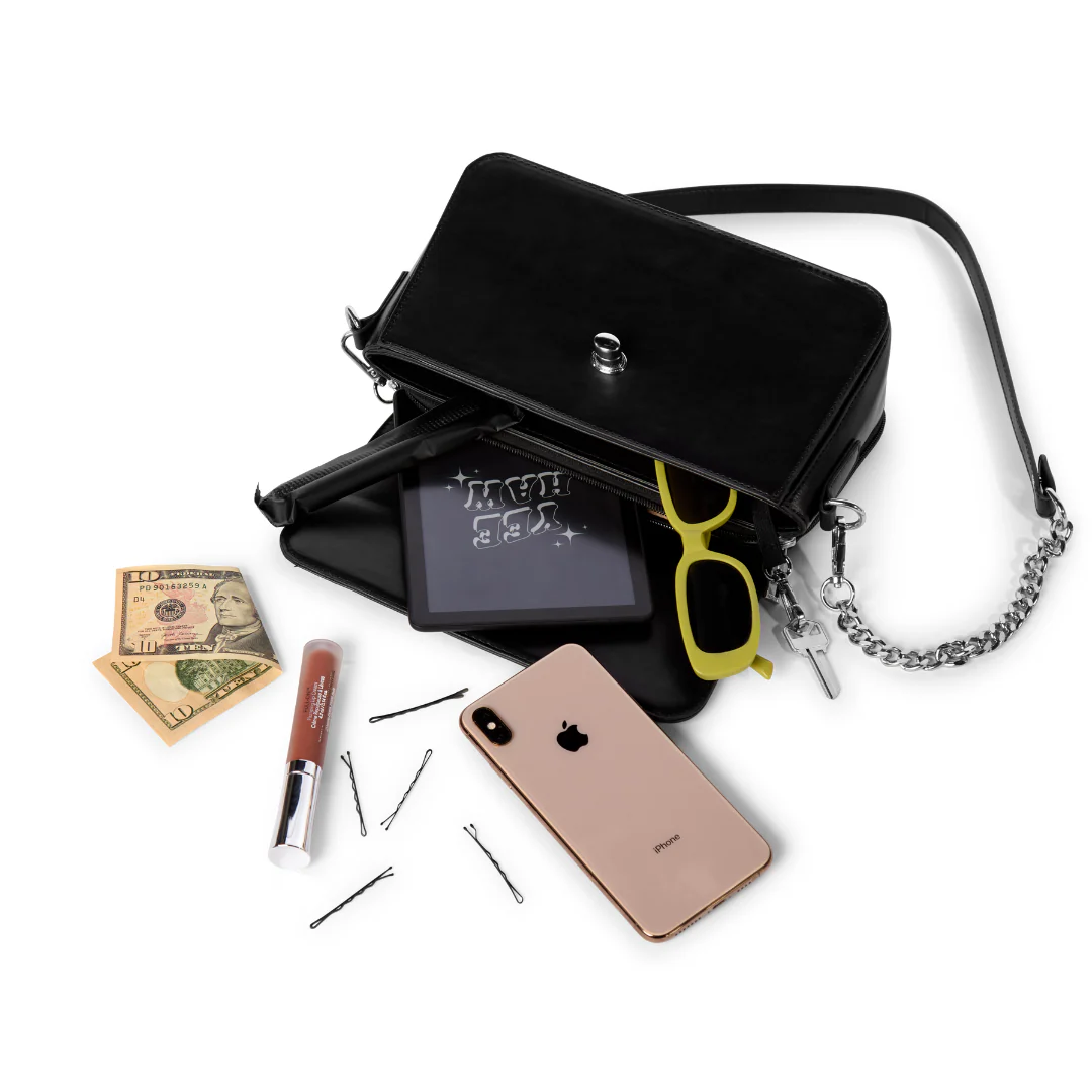The Luxe eReader Purse - Image 13